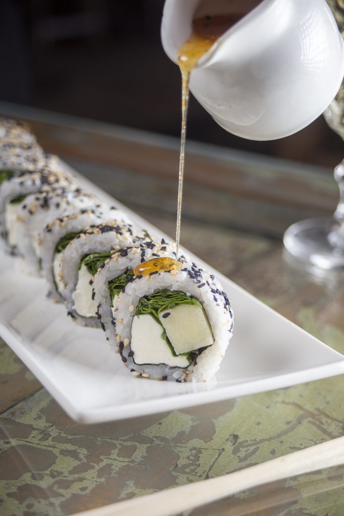 Roll de Alto Restobar con salsa de la casa